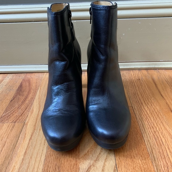 Nine West, Black High Heel Bootie, Size 9.5 - Picture 3 of 4